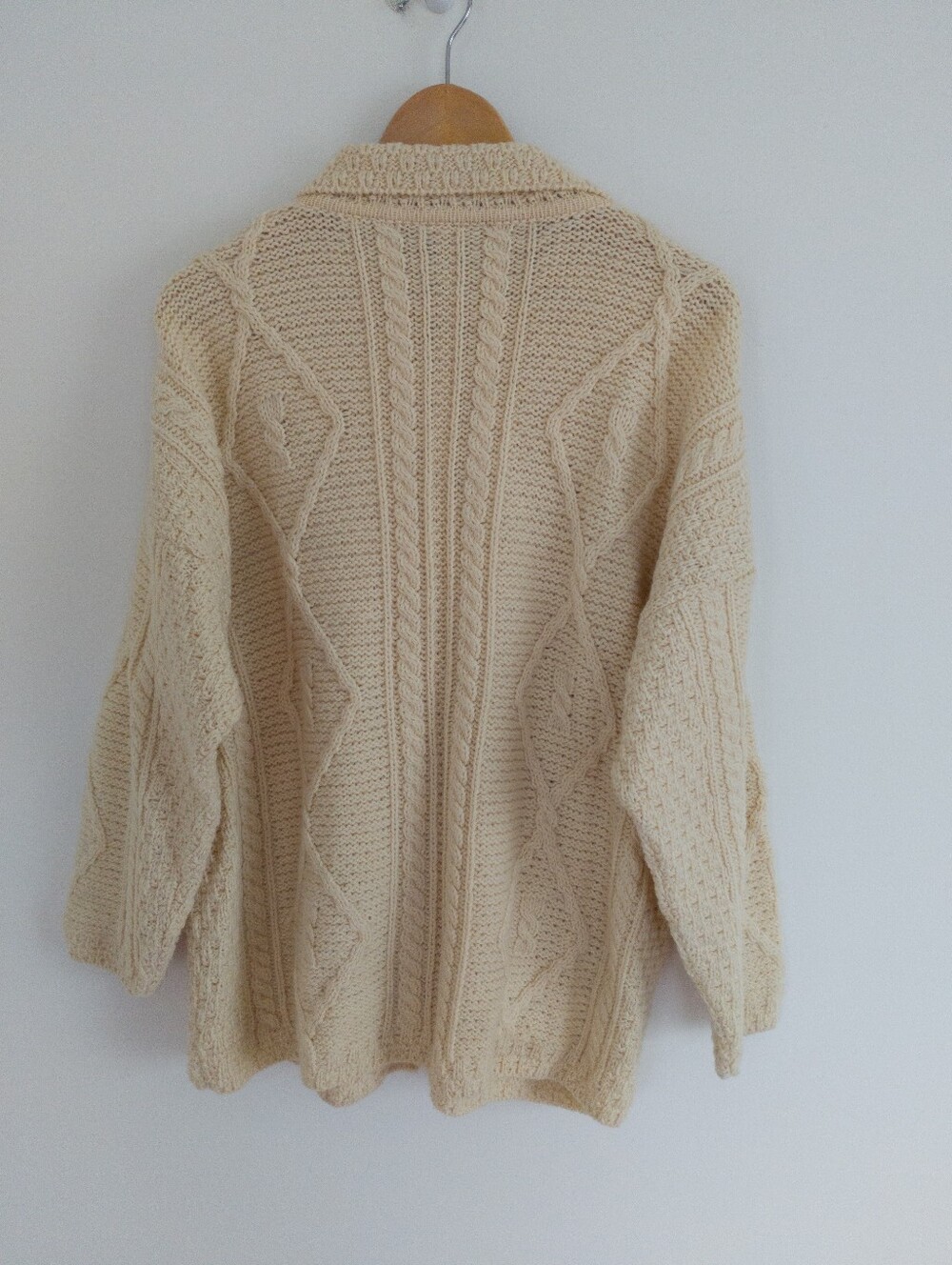 Carraig Donn Vintage Irish Wool Aran Cable Knit Collared Cardigan Sweater Medium - Picture 8 of 8